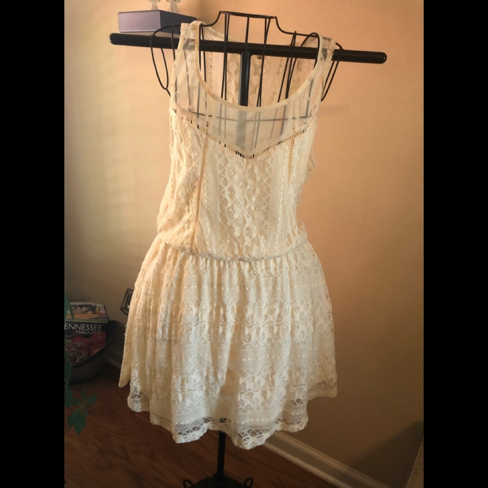 Rewind Lace Dress. Sz. Jr. L